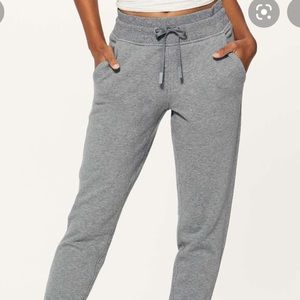 Lulu lemon warm down joggers size 4